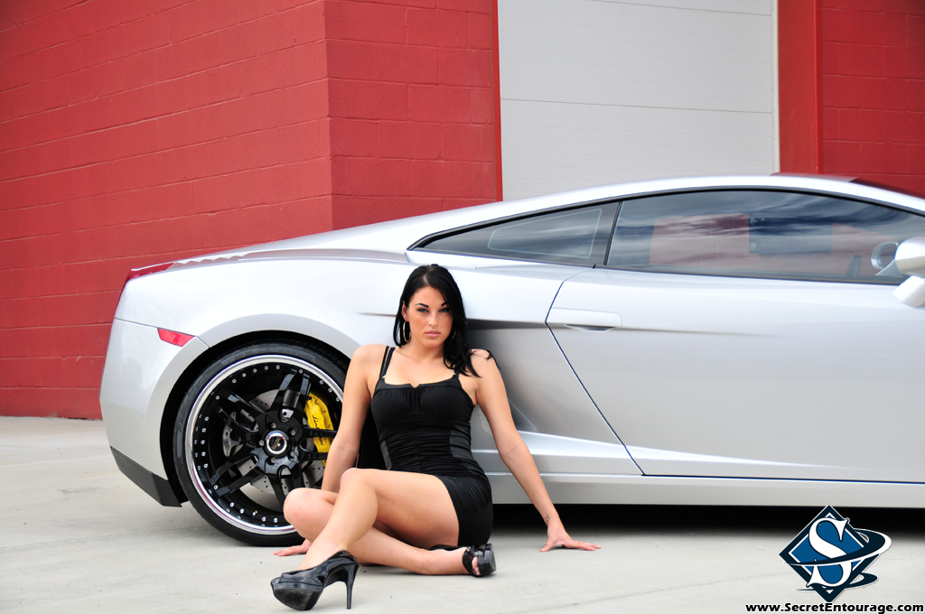 girls and exotic cars