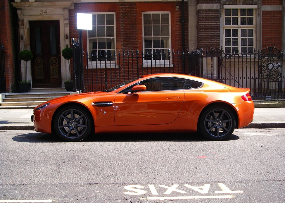 Aston Martin V8 Vantage